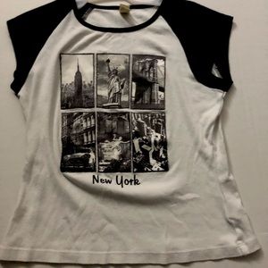 New York  Tee Shirt  Size XL